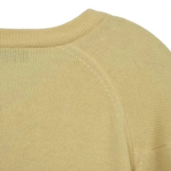 VIntage St. Bernard 100%  Lambswool Yellow Sweater Long Sleeve Size Large - Picture 7 of 14
